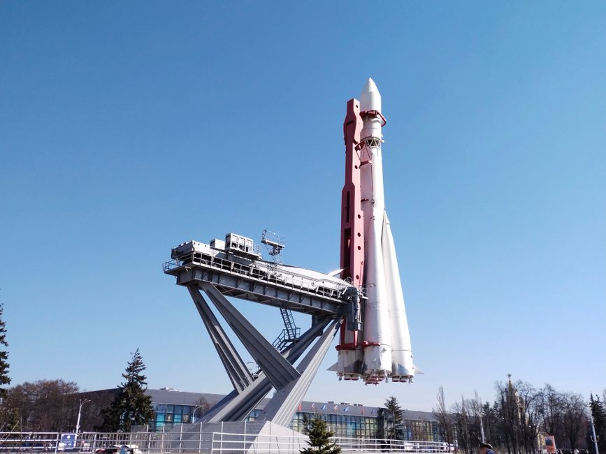 SpaceX's staggered lockup structure releases shares in waves